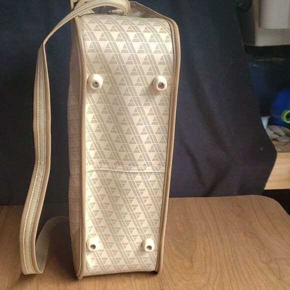 Vintage 1970s Large Vinyl Avon Rep Demo Sample Bag Satchel with Nail Enamel Case - Picture 8 of 14